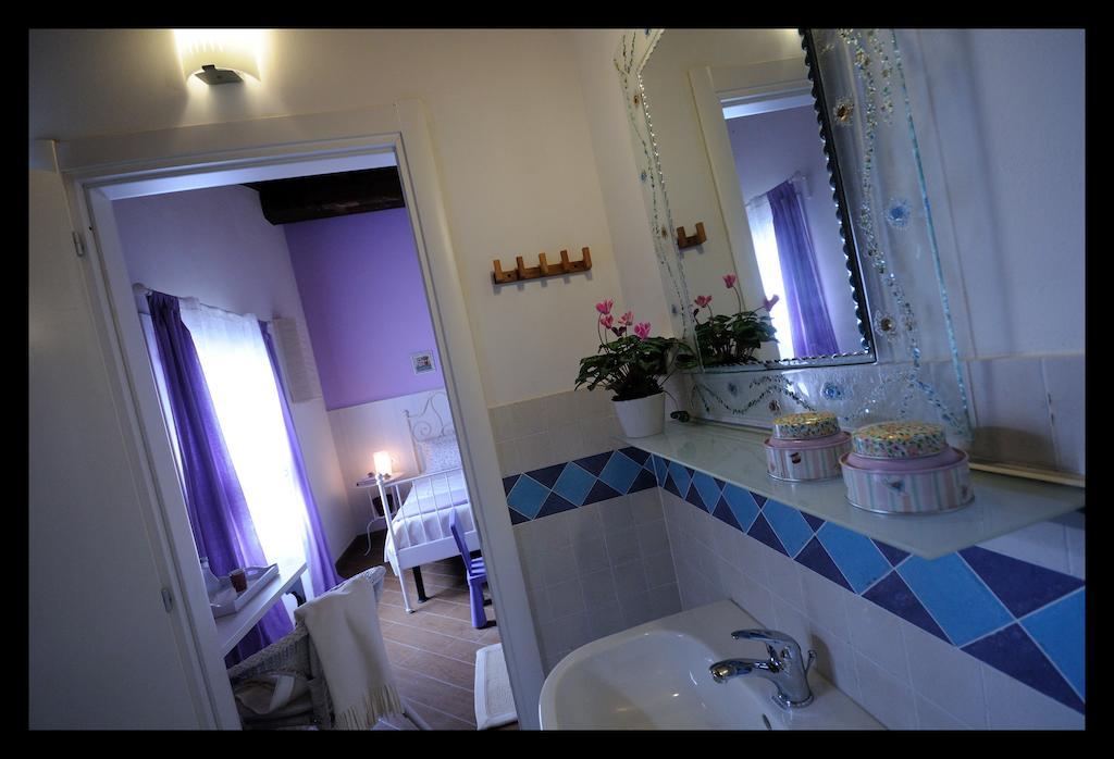 Hotel Locanda Della Fiorina San Felice sul Panaro Habitación foto